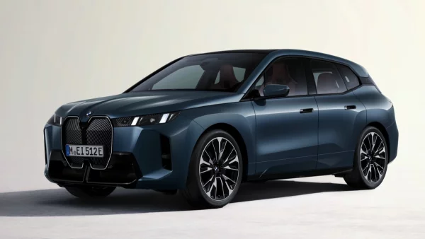 BMW iX xDrive60