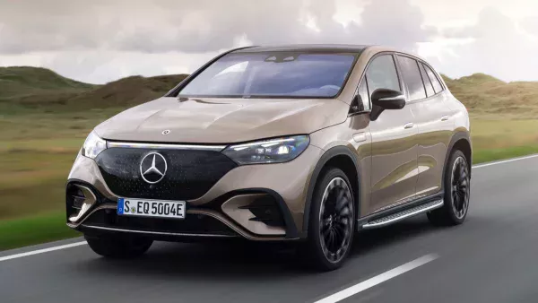 Mercedes-Benz EQE SUV 300