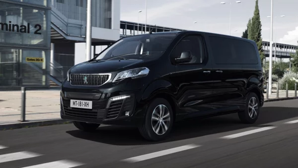 Peugeot e-Traveller