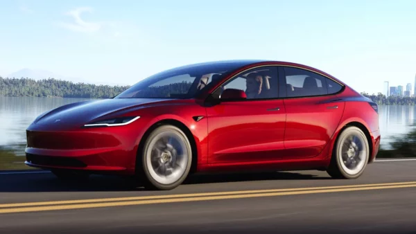 Tesla Model 3 Grande Autonomie propulsion arrière (Highland)