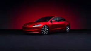 Tesla Model 3 Premium AWD (Highland)